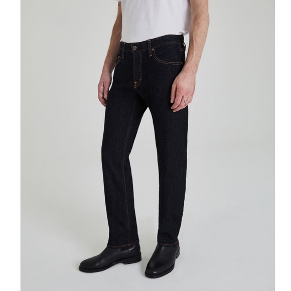 NWOT AG The Graduate Tailored Leg Jean
